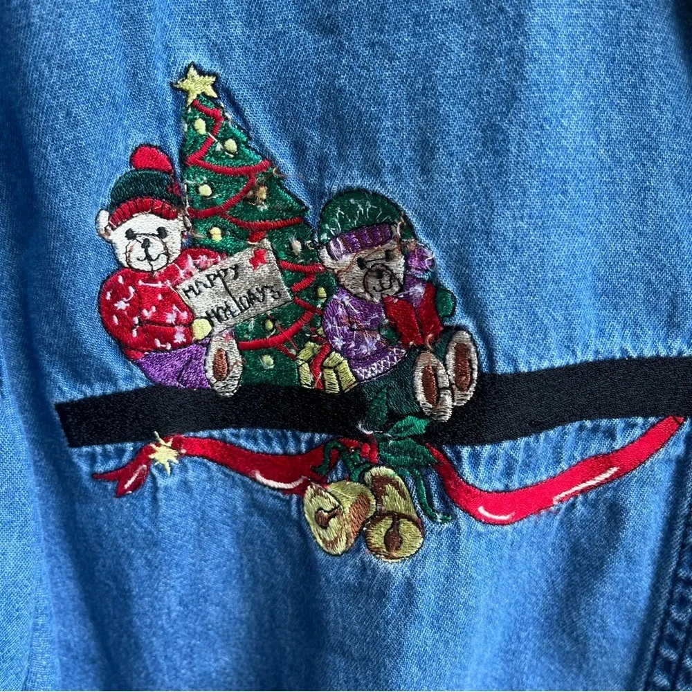 Vintage Bobbie Brooks Blue Denim Shirt with Festive Bear Embroidery - Picture 2 of 5